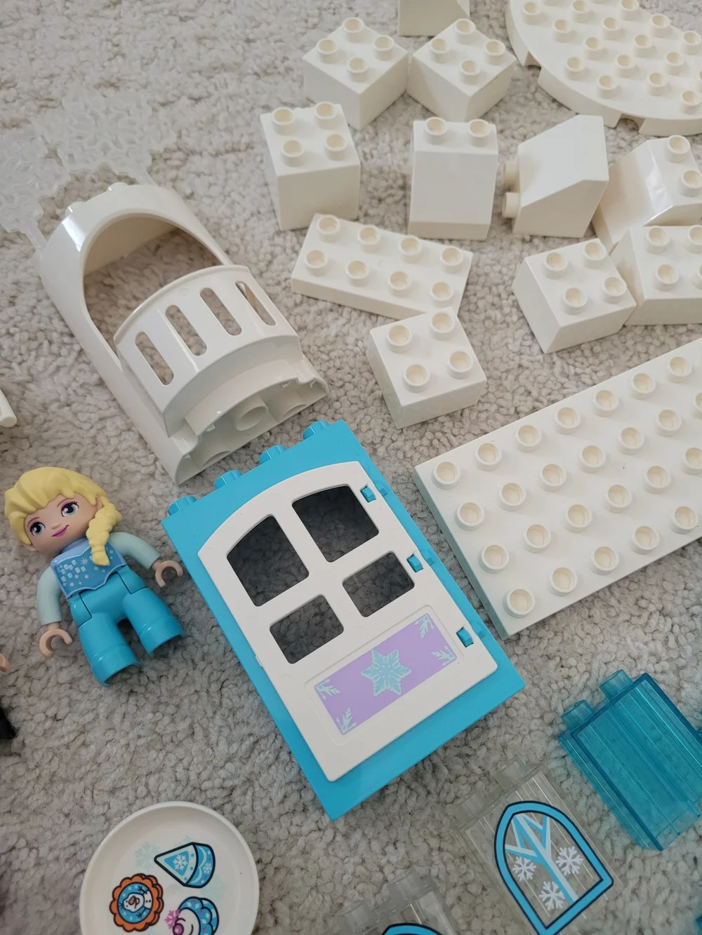Lego Duplo Frozen Ice Castle Set. Elsa, Anna, Olaf. Retired set